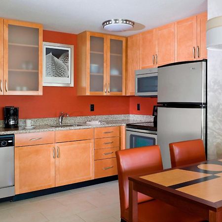 Residence Inn Bismarck North Habitación foto